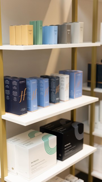 This Mother’s Day, skip the guesswork and gift her time to feel like herself again. ✨ Enjoy 10% off all gift card purchases! Available online + in-store through May 10
•
•
•
•
•
#charlestonmedspa #charlestonwellness #charlestonshopping #medspaspecials #charlestonsc